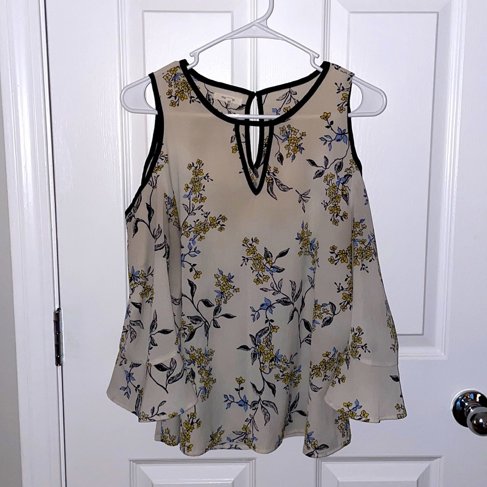 Open Shoulder Floral Top